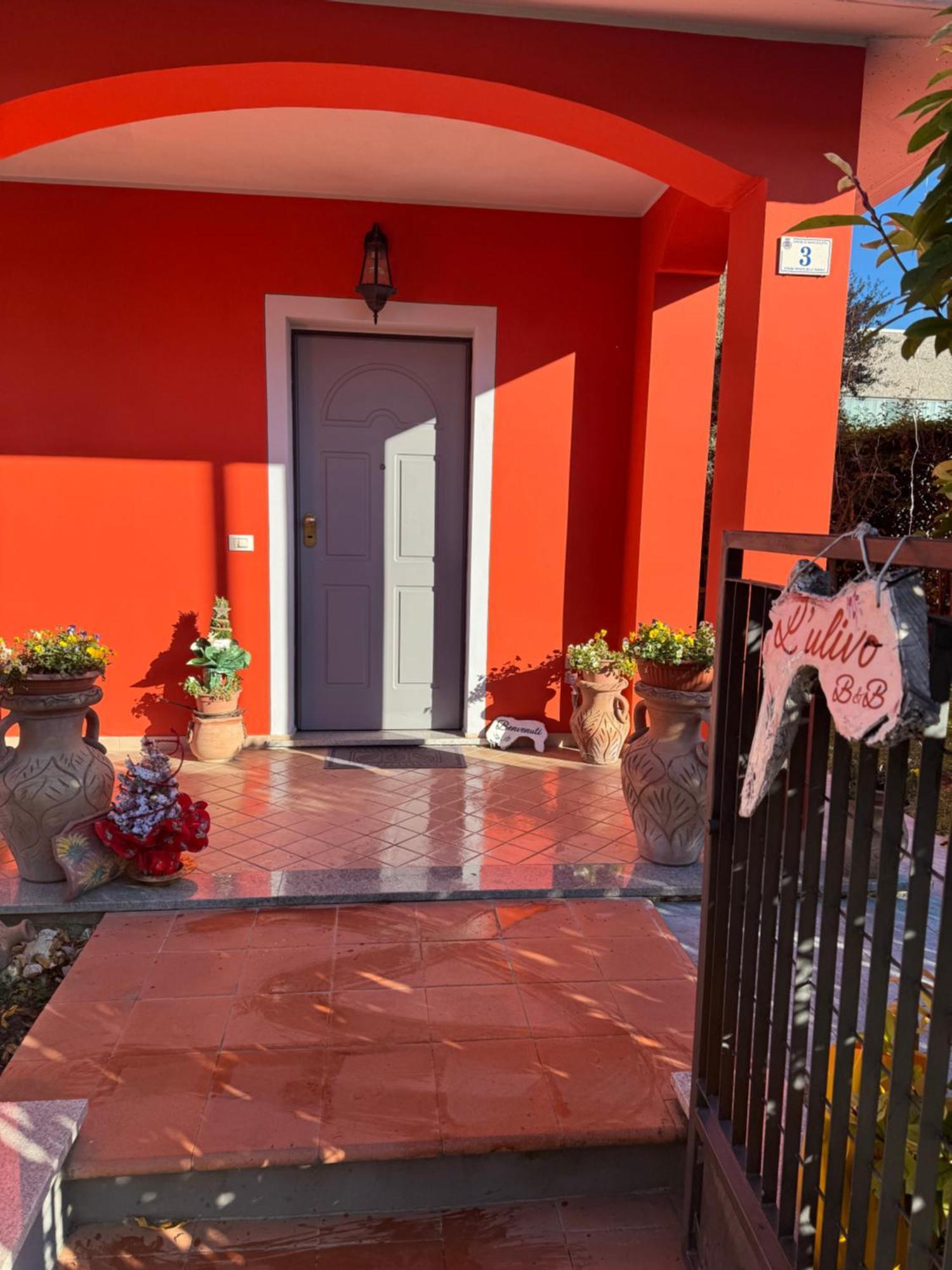 Beb Ulivo Bed & Breakfast Santa Giuletta Exterior photo